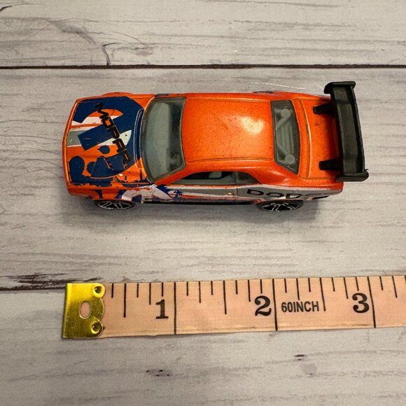 Hot Wheels Mopar Dodge Challenger Drift Car Diecst 2012 (SKU: 263TO) - Picture 7 of 7
